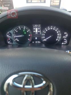 تۆیۆتا لاند کروزەر